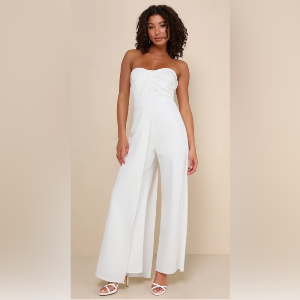 Lulus Angelic Elegance White Pleated Strapless Overlay Jumpsuit Sz Medium NWOT